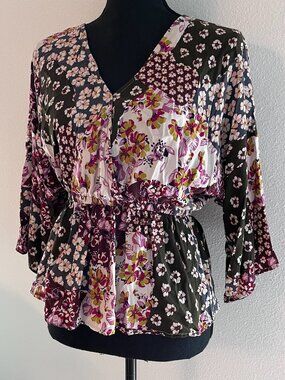 How Very Loved Wildflower Patchwork Boho Top Peasant Long Butterfly Sleeves S